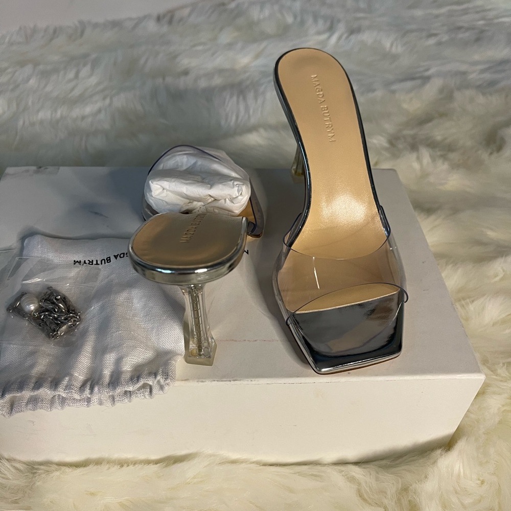 Magda Butrym
Estonia Transparent Mule Heels - Picture 3 of 7